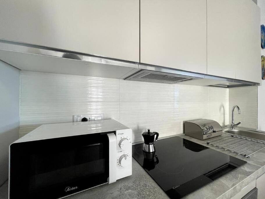 Suite Letizia Vista Mare-Wi-Fi-Box Auto Incluso San Remo Exterior foto