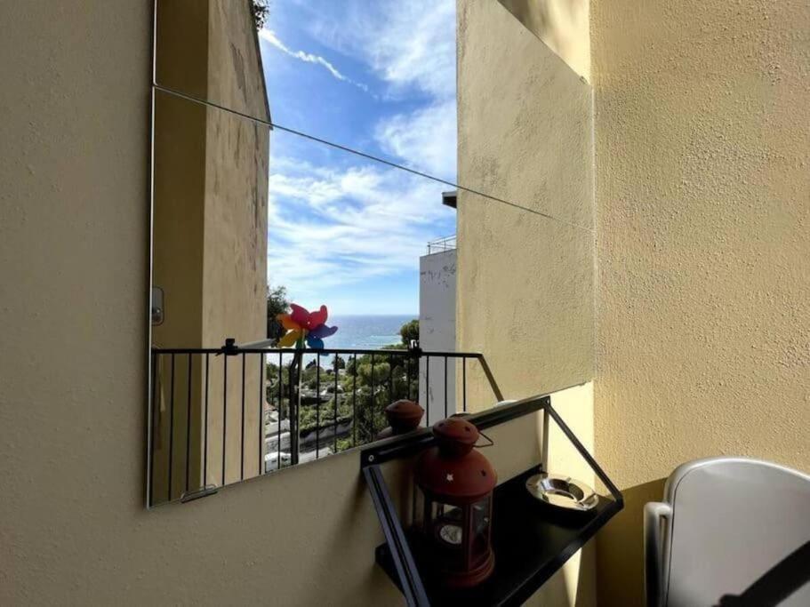 Suite Letizia Vista Mare-Wi-Fi-Box Auto Incluso San Remo Exterior foto