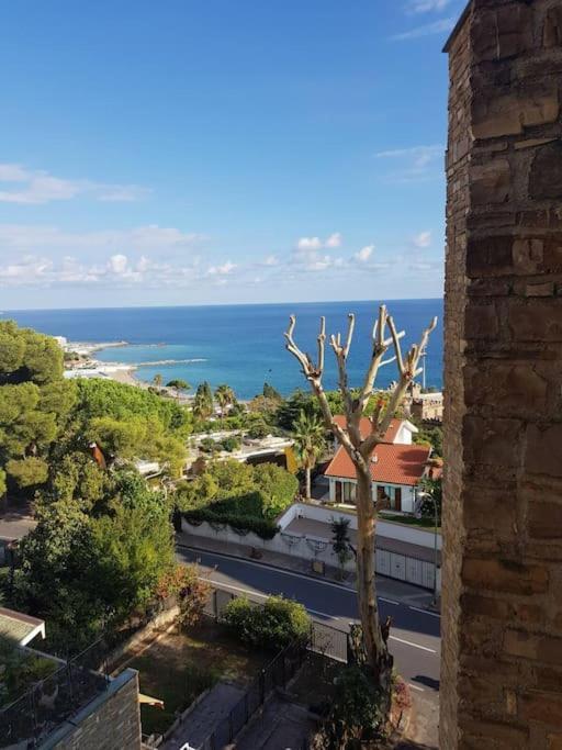 Suite Letizia Vista Mare-Wi-Fi-Box Auto Incluso San Remo Exterior foto